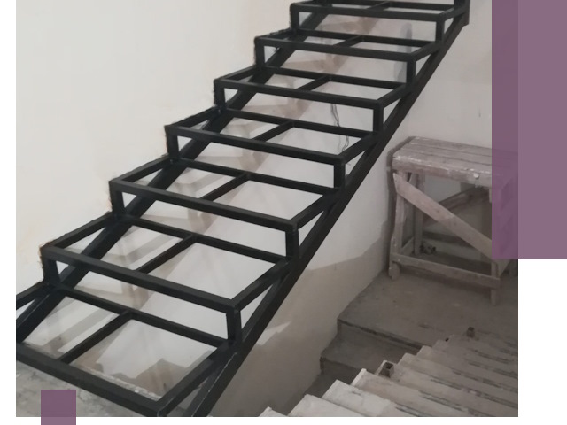 Демонтаж лестниц на металлокаркасе в Валуйках: быстрый вывоз и разбор