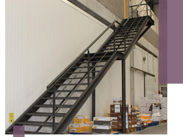 Лестницы для производства в Валуйках — изготовление и монтаж