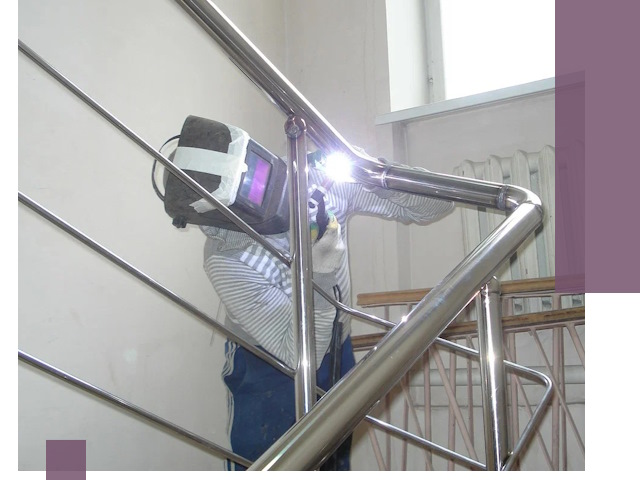 Монтаж перил и ограждений качественно в Валуйках