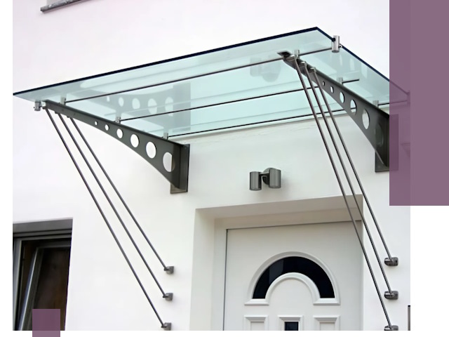 Козырьки над входом под ключ в Валуйках — изготовление и монтаж