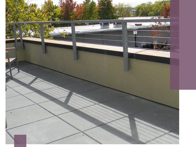 Металлические парапеты под ключ в Валуйках: монтаж и изготовление